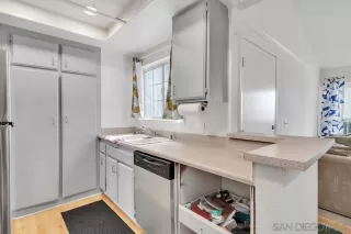 Photo #6: 230003102 Listing