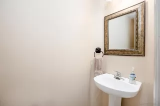 Photo #6: 230003143 Listing