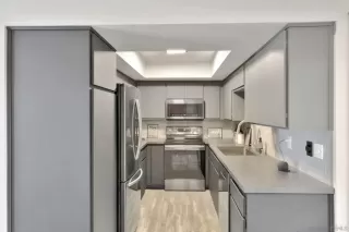 Photo #3: 230003160 Listing