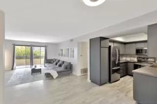 Photo #5: 230003160 Listing