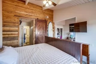 Photo #1: 230003172 Listing 