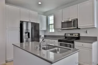 Photo #3: 230003174 Listing 