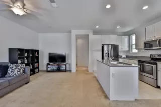 Photo #4: 230003174 Listing 