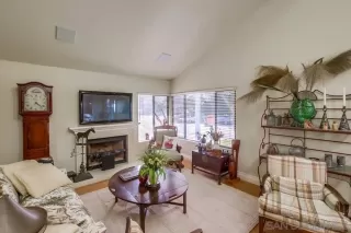 Photo #5: 230003237 Listing