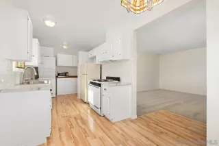 Photo #6: 230003243 Listing