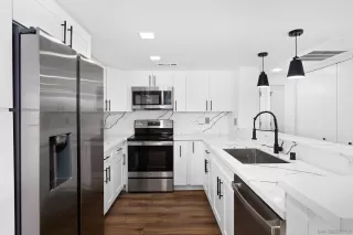 Photo #2: 230003281 Listing