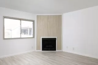 Photo #2: 230003351 Listing 