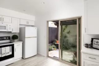 Photo #6: 230003351 Listing 