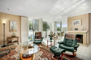 Photo #4: 230003380 Listing 