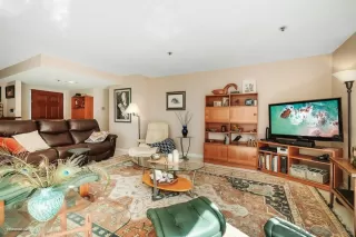 Photo #5: 230003380 Listing 