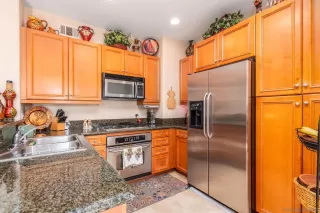 Photo #5: 230003388 Listing