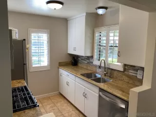 Photo #3: 230003419 Listing 