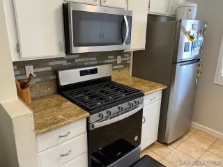 Photo #4: 230003419 Listing 