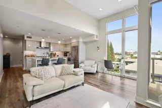 Photo #2: 230003420 Listing 