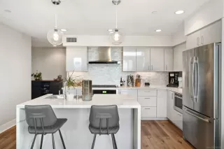 Photo #5: 230003420 Listing 