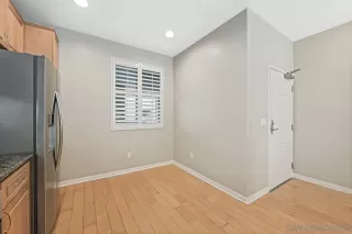 Photo #4: 230003431 Listing 