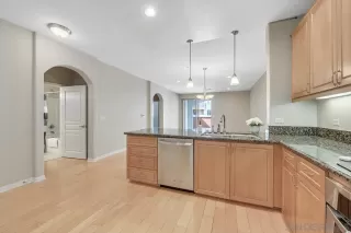 Photo #5: 230003431 Listing 