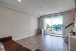 Photo #4: 230003527 Listing 