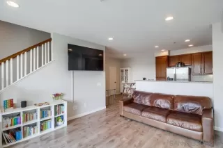 Photo #6: 230003527 Listing 