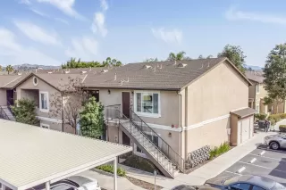 Photo #2: 230003536 Listing