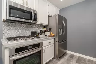 Photo #6: 230003536 Listing