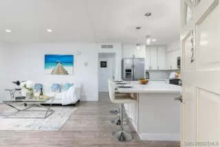 Photo #4: 230003559 Listing 