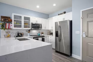 Photo #3: 230003573 Listing 