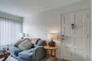 Photo #4: 230003602 Listing