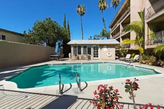 Photo #4: 230003609 Listing