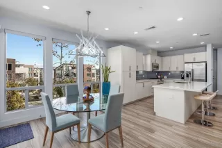 Photo #3: 230003645 Listing