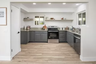 Photo #6: 230003660 Listing 