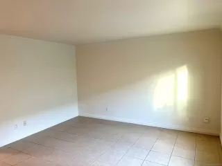 Photo #3: 230003726 Listing