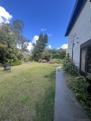 Photo #3: 230003823 Listing