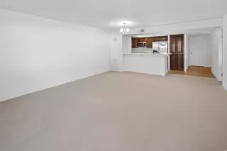 Photo #3: 230003850 Listing