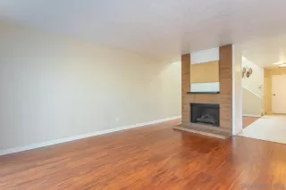 Photo #2: 230003856 Listing