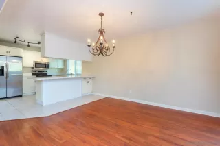 Photo #5: 230003856 Listing