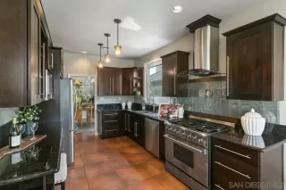 Photo #5: 230003911 Listing 