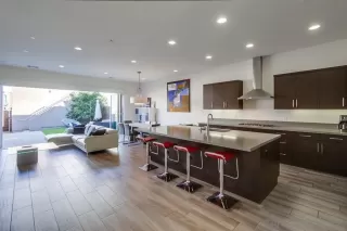 Photo #1: 230003931 Listing