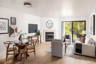 Photo #3: 230003939 Listing