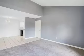 Photo #6: 230003944 Listing 