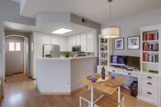 Photo #6: 230003989 Listing