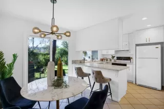 Photo #3: 230004008 Listing