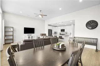 Photo #5: 230004009 Listing