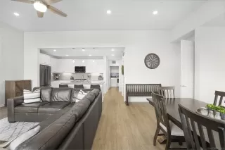 Photo #6: 230004009 Listing