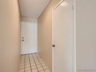 Photo #3: 230004019 Listing