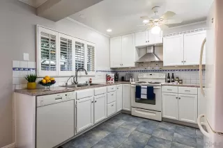 Photo #3: 230004051 Listing 