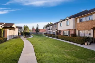 Photo #5: 230004075 Listing