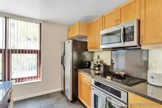 Photo #3: 230004085 Listing