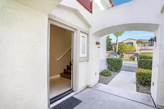 Photo #3: 230004130 Listing