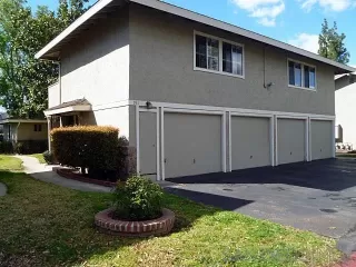 Photo #5: 230004154 Listing